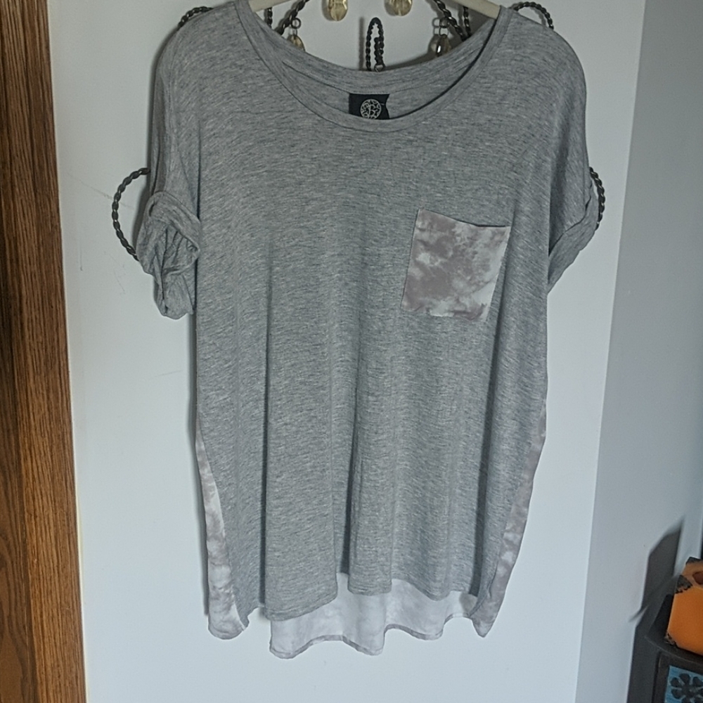 Bobeau Gray Top (M)